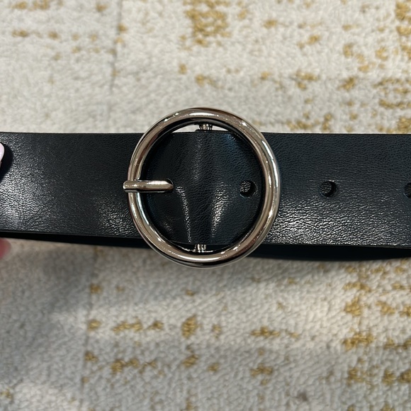 BUCKLE BELT - Picture 2 of 3
